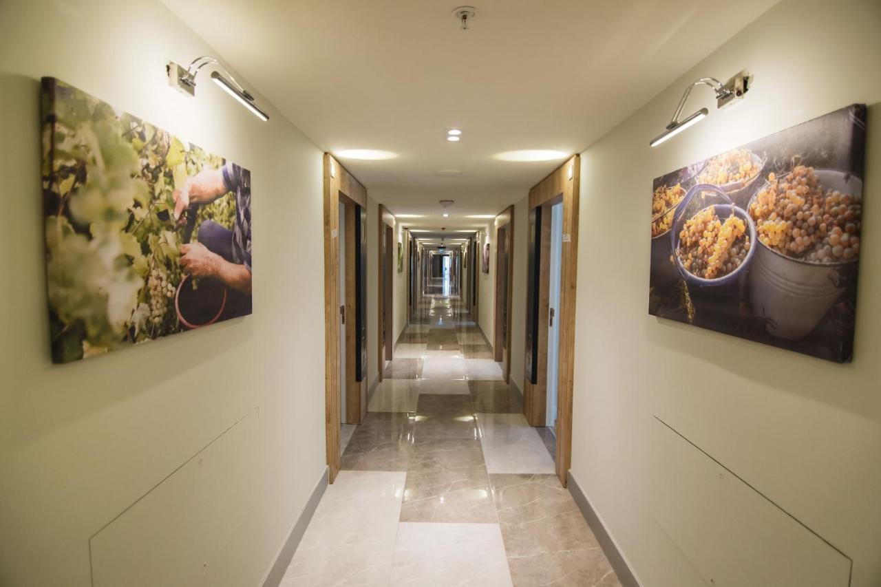 Premium Aparthotel With Sea View 巴统 外观 照片