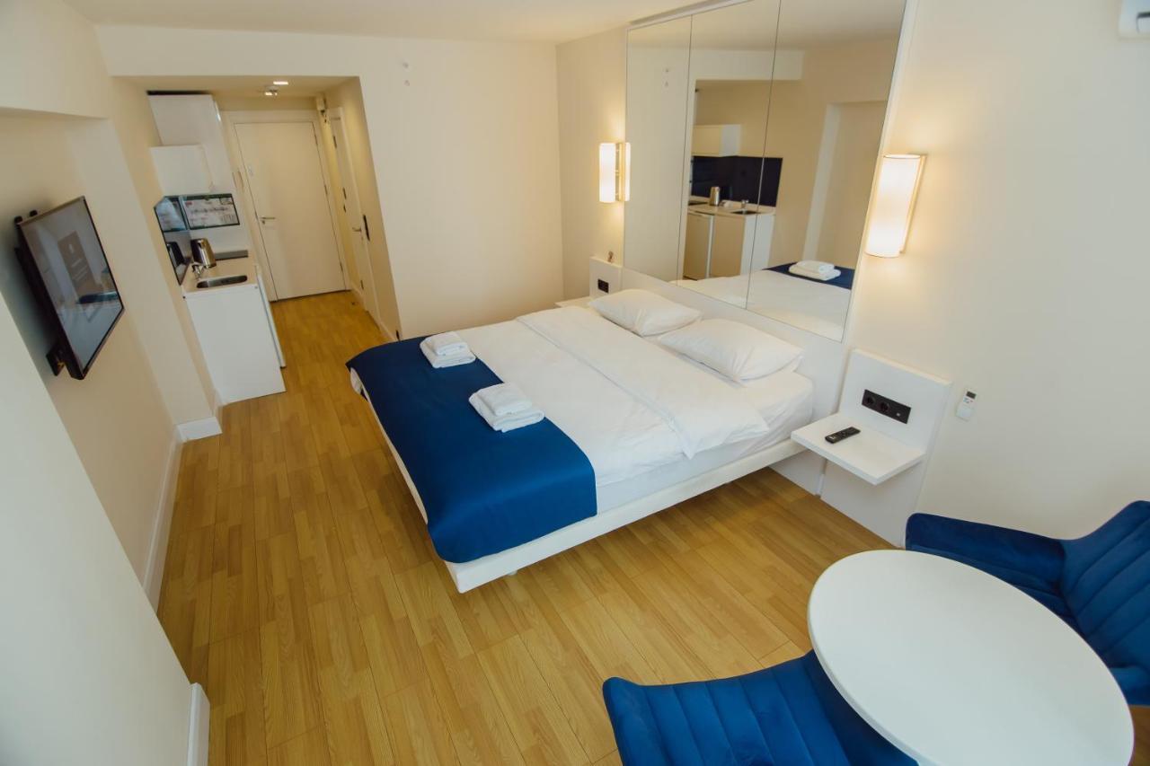 Premium Aparthotel With Sea View 巴统 外观 照片