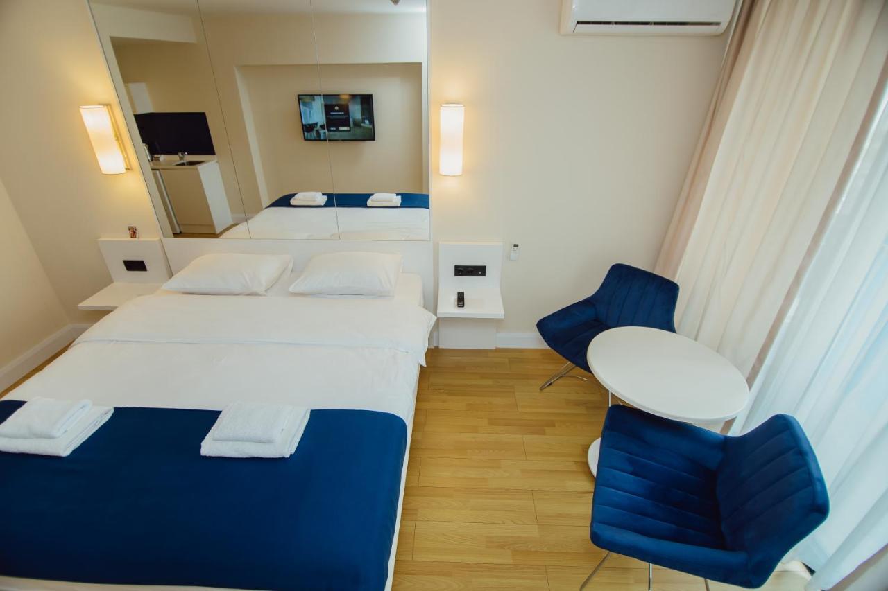 Premium Aparthotel With Sea View 巴统 外观 照片