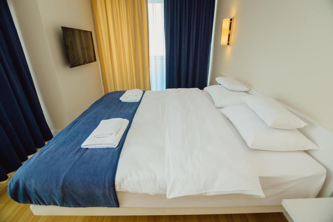 Premium Aparthotel With Sea View 巴统 外观 照片