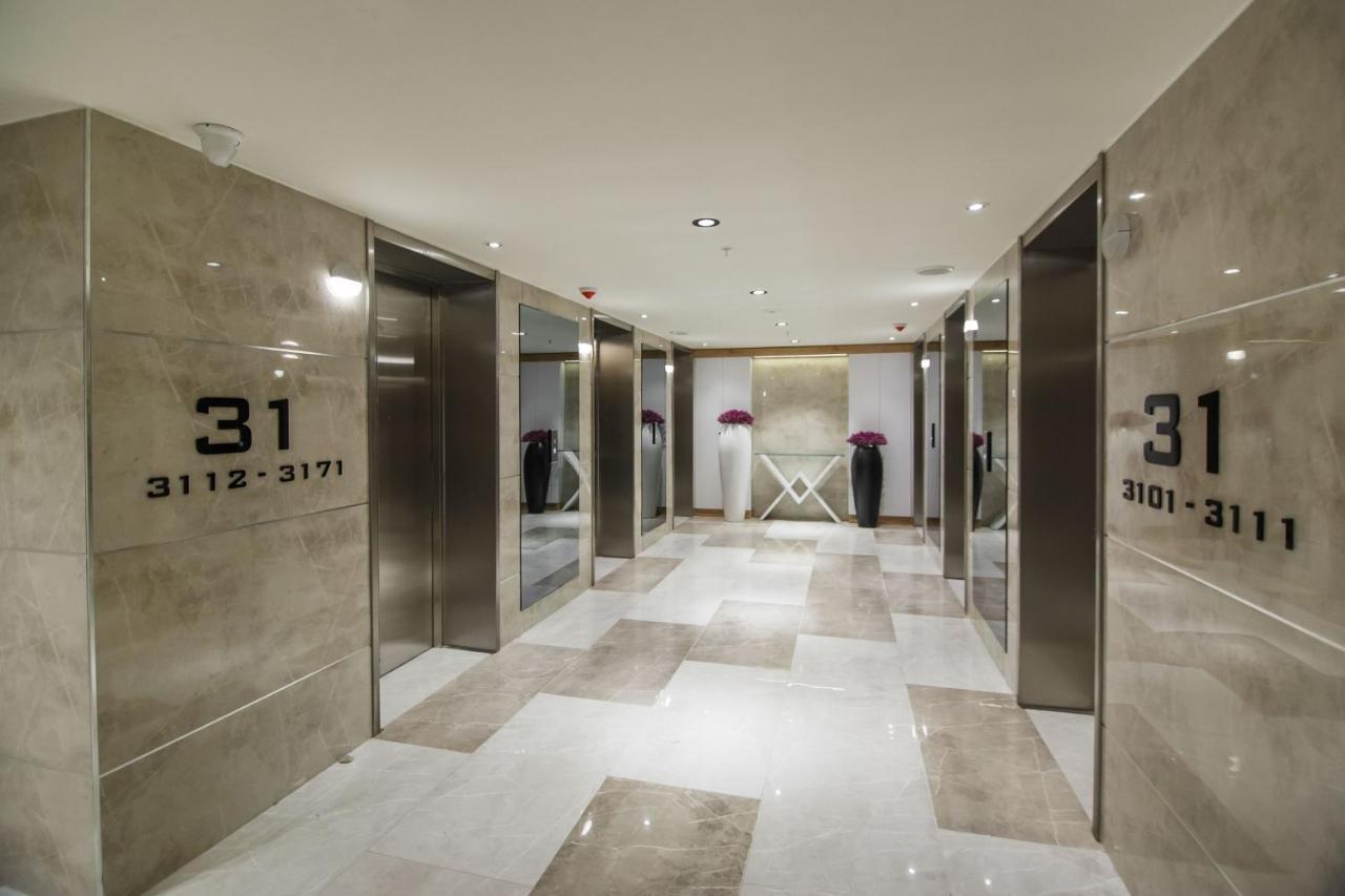 Premium Aparthotel With Sea View 巴统 外观 照片