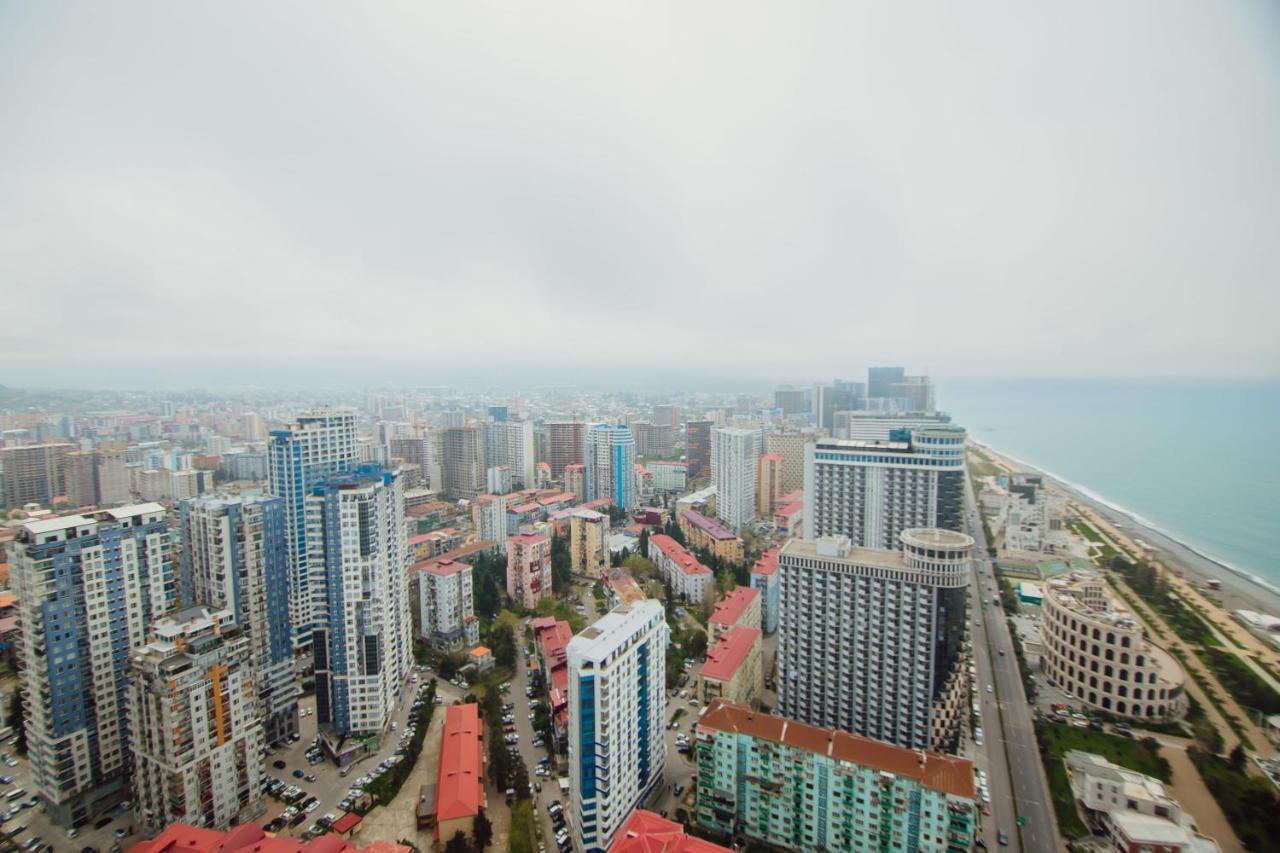 Premium Aparthotel With Sea View 巴统 外观 照片