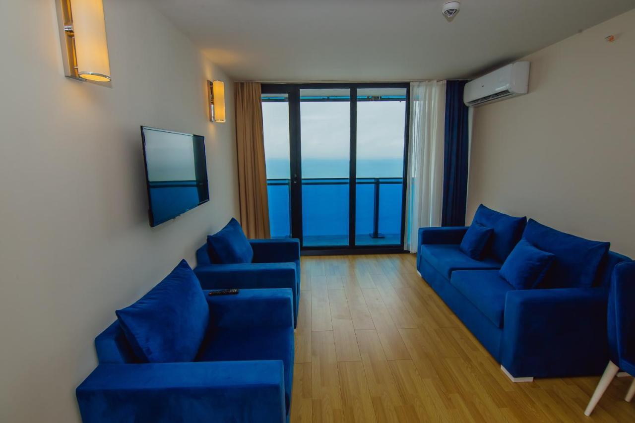 Premium Aparthotel With Sea View 巴统 外观 照片