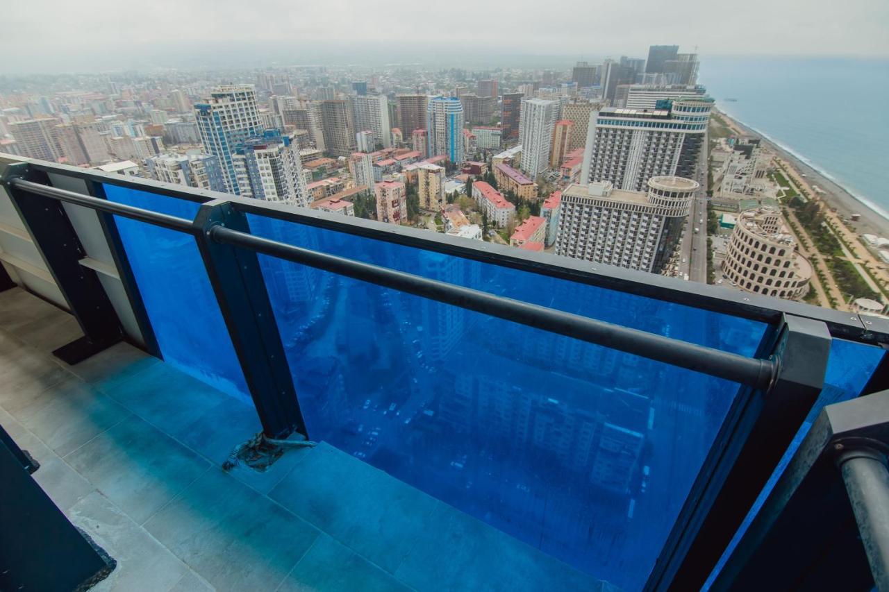 Premium Aparthotel With Sea View 巴统 外观 照片