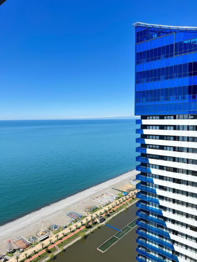 Premium Aparthotel With Sea View 巴统 外观 照片