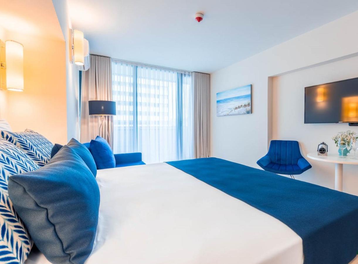 Premium Aparthotel With Sea View 巴统 外观 照片