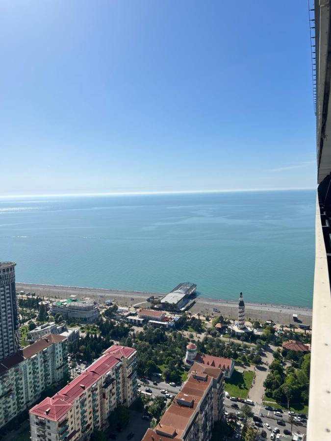Premium Aparthotel With Sea View 巴统 外观 照片