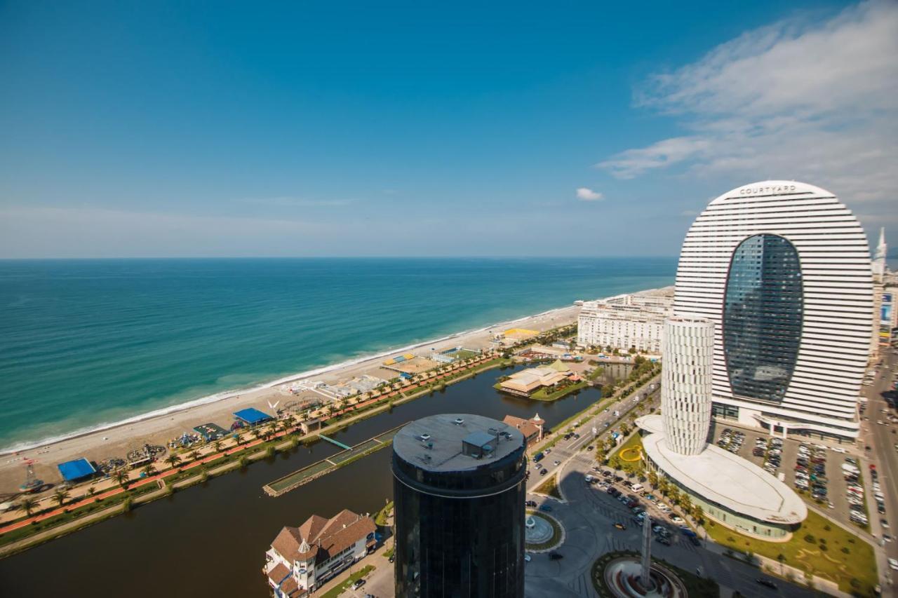 Premium Aparthotel With Sea View 巴统 外观 照片