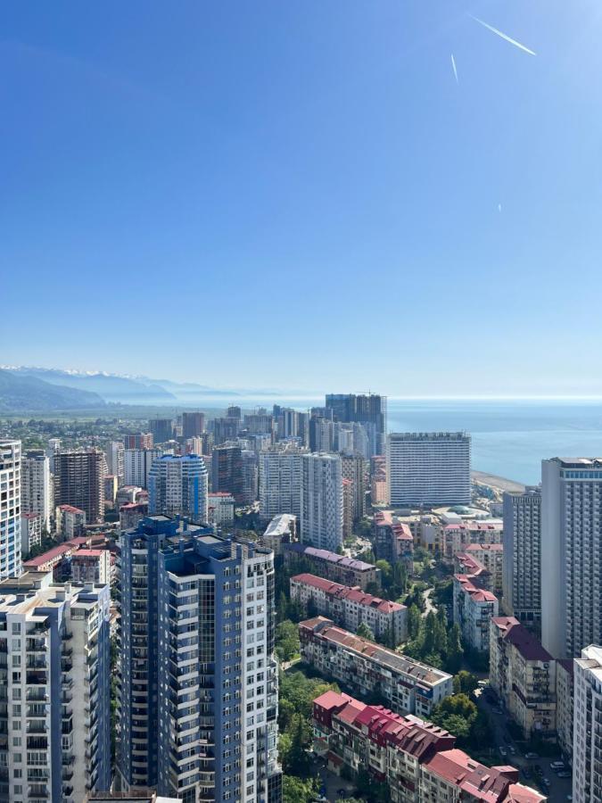 Premium Aparthotel With Sea View 巴统 外观 照片